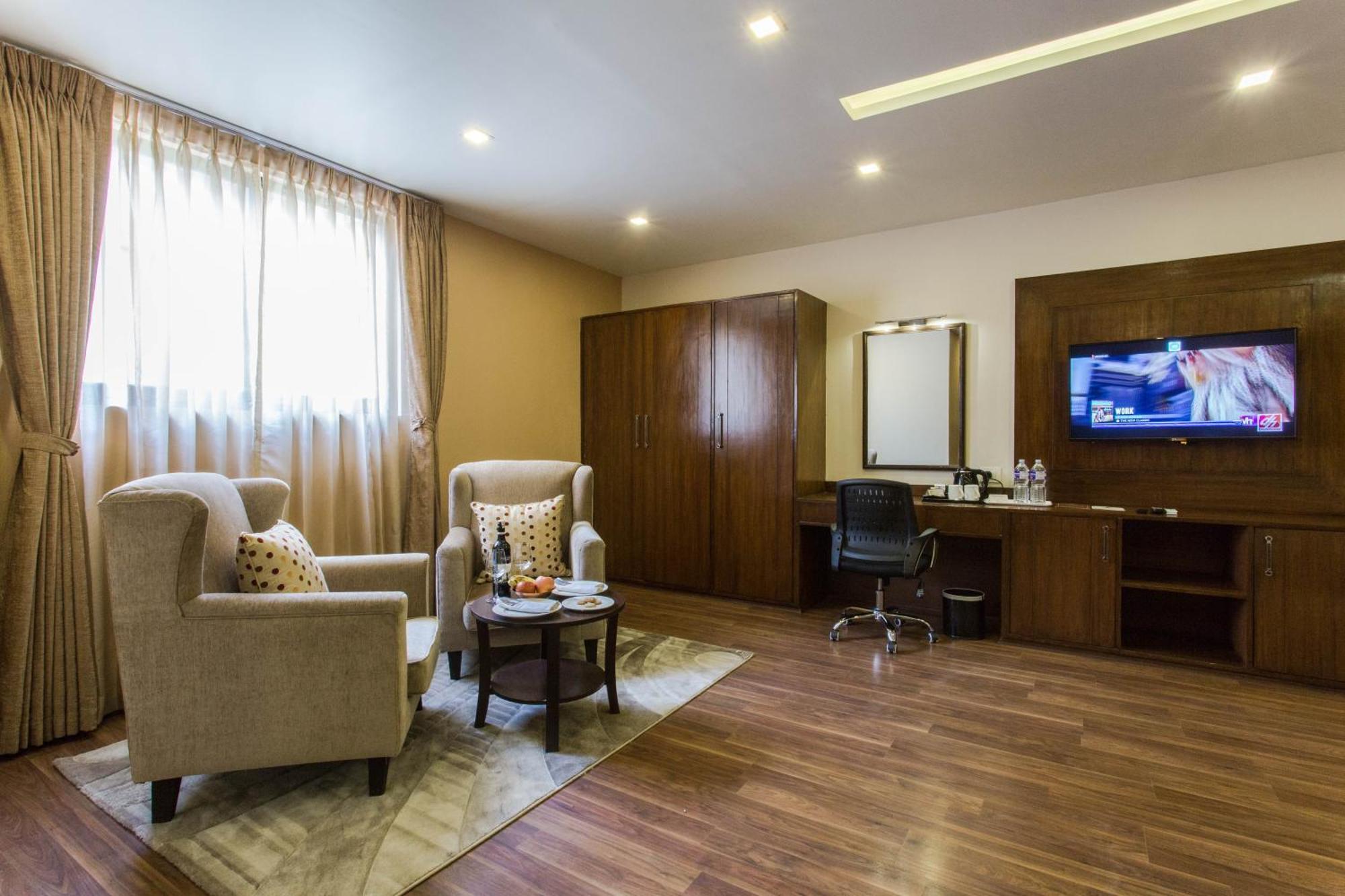 Yatri Suites And Spa Kathmandu Room photo