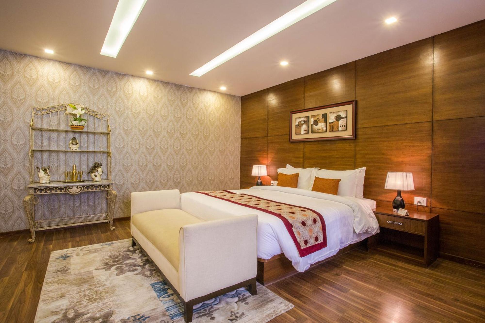 Yatri Suites And Spa Kathmandu Room photo